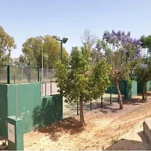 Con Piscina Y Parking En Sevilla Apartamento La Algaba